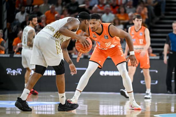 了更多的广 了更多的广